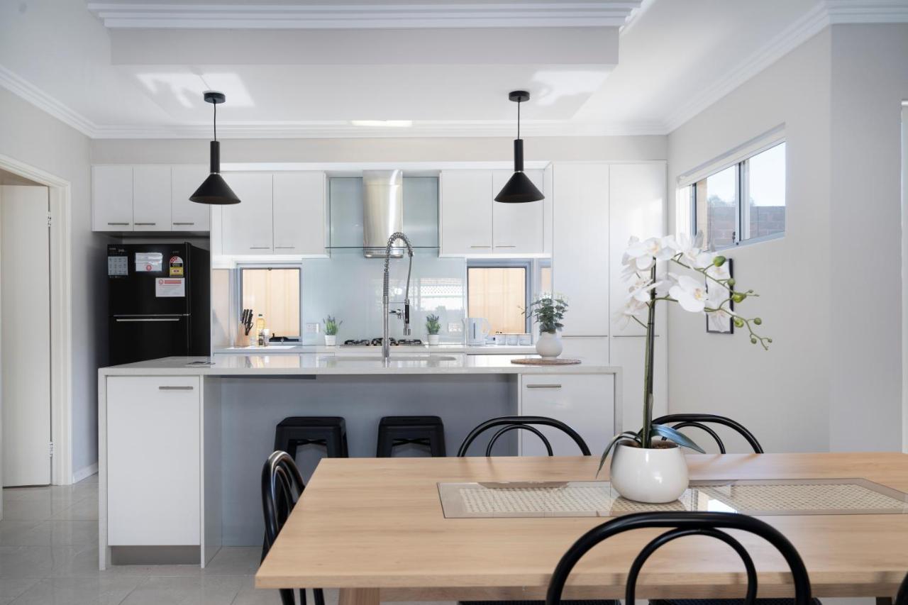 Holiday home 30 Modern & Quiet Retreat -walk To Dining & Shops Perth